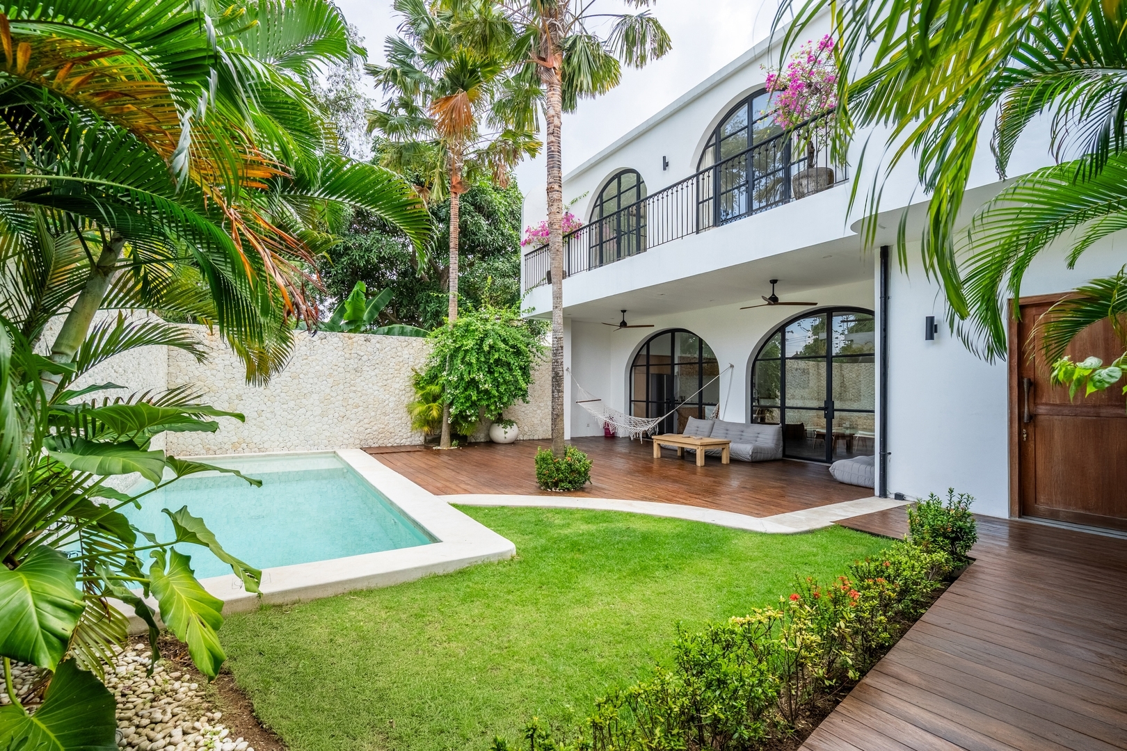 4BR Canggu Stylish Villa | Pool, Near Berawa Beach