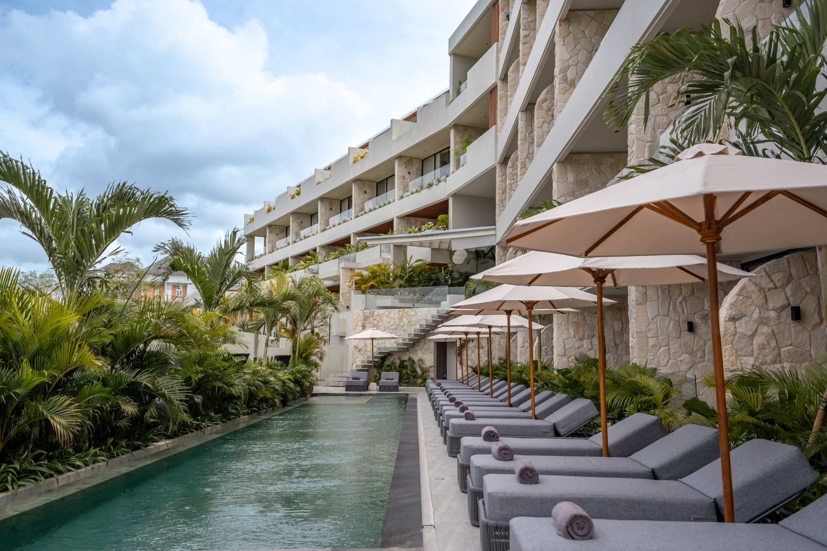 1BR Canggu By The Pool Studio | Workspace