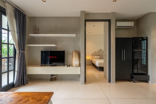 Sleek 1BR Apart Seminyak | Balcony, Walk to Cafés