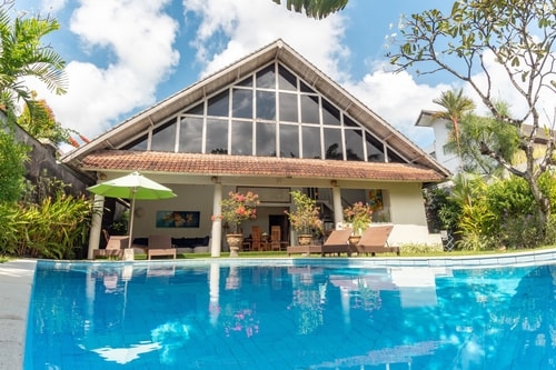 3BR Tropical Villa near Famous place & 5 min Beach