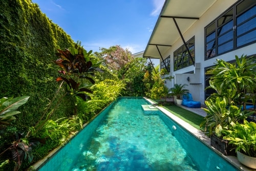 1BR Canggu Loft – Poolside BBQ & Walk to Beach