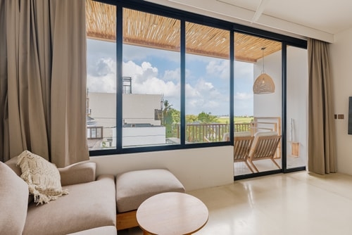 Sore - 1BR Stylish Canggu Suites | Sunset Balcony