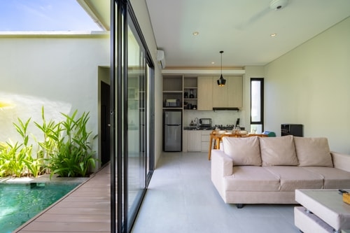 Modern 2BR Villa near Seseh Surf | Pool & Bathtub