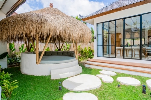 Ubud 2BR Chic Villa | Poolside Gazebo, Near Palace