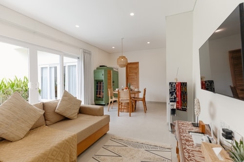 2BR Sky Lounge Uluwatu | Pool & Near Cafés