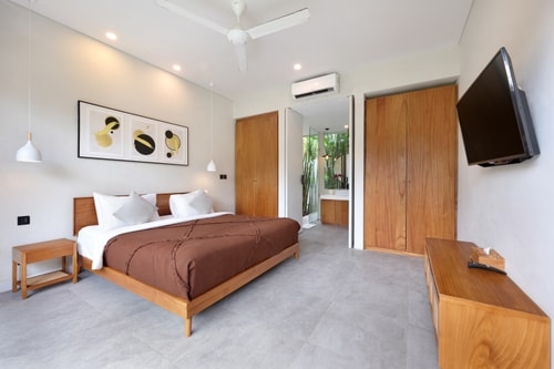 Berawa Escape 4BR Villa | Private Pool & Rooftop