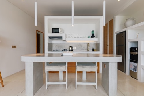 Sore - 1BR Stylish Canggu Suites | Sunset Balcony