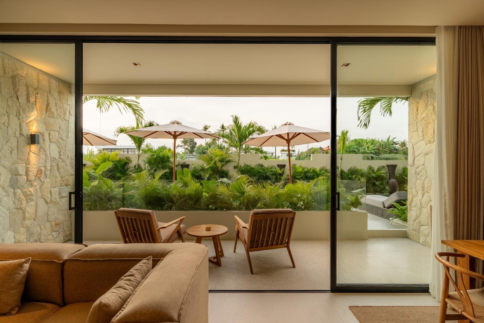 Canggu Scenic 2BR Studio w/ Balcony & Pool Access