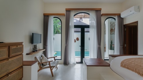 Chic 3BR Canggu Villa | Pool & 10 Mins to Beach