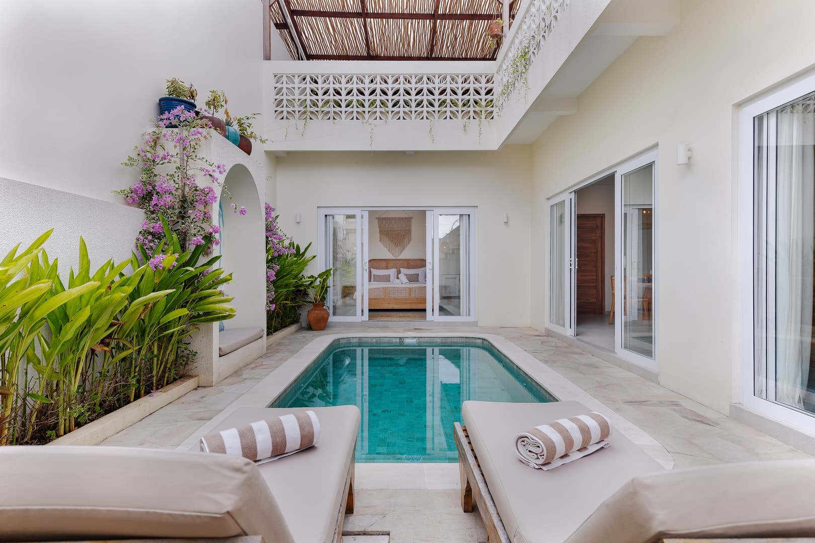 2BR Sky Lounge Uluwatu | Pool & Near Cafés