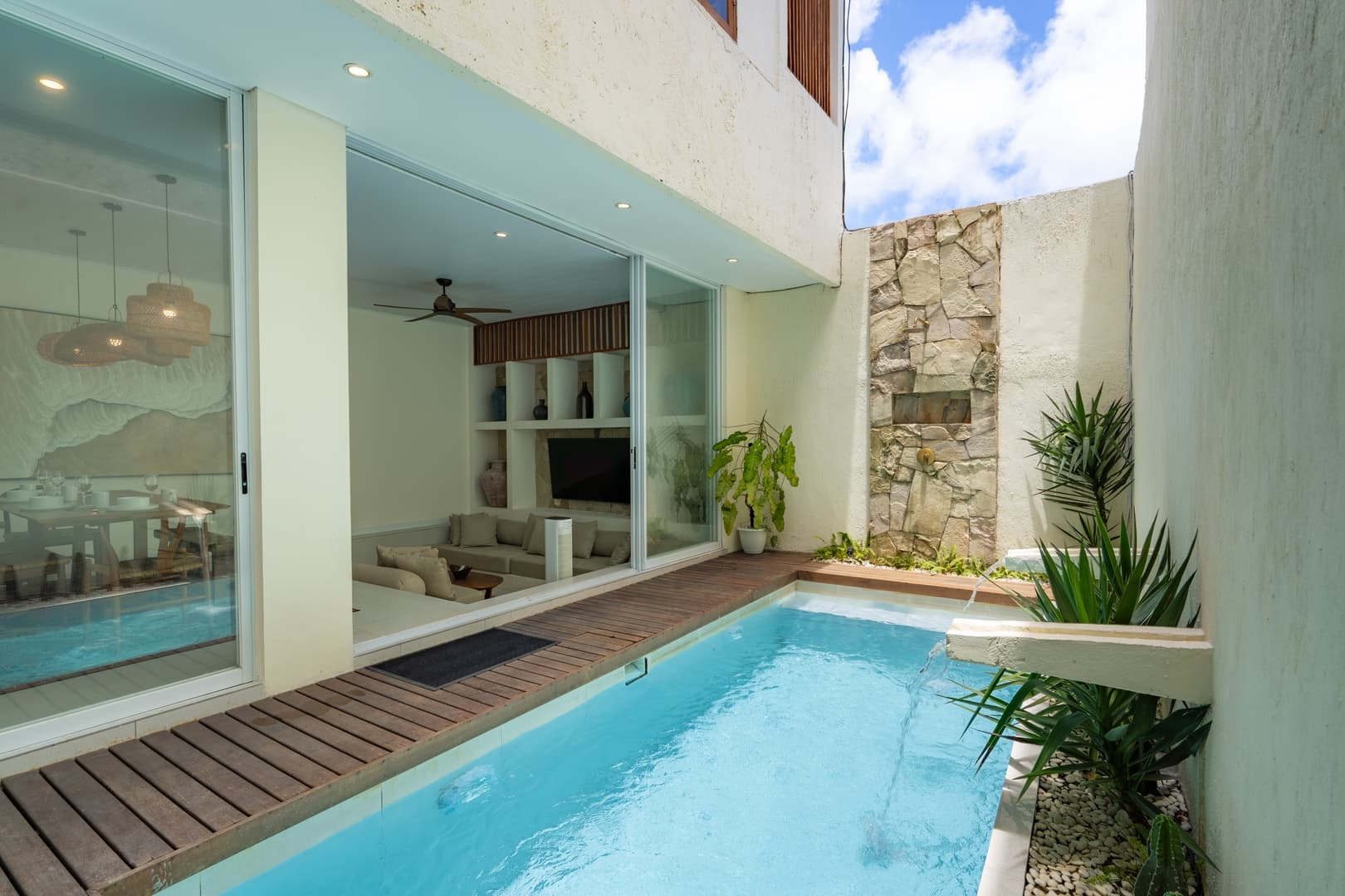 Uluwatu 3BR Tropical Pool Villa | Spa-like Bathtub