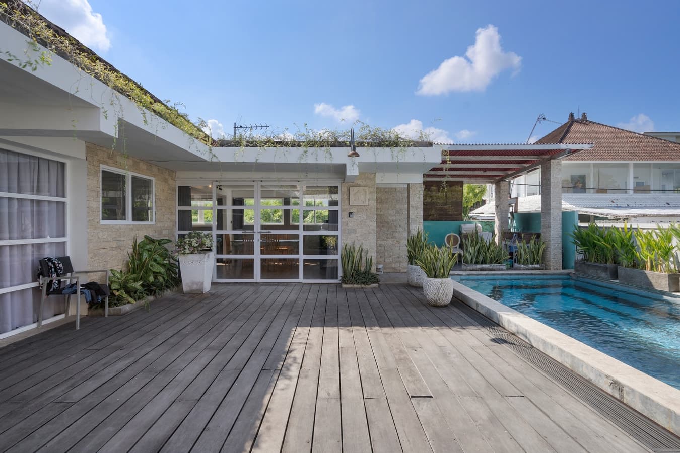 1BR Canggu Apart: Pool & Walk to Berawa Beach