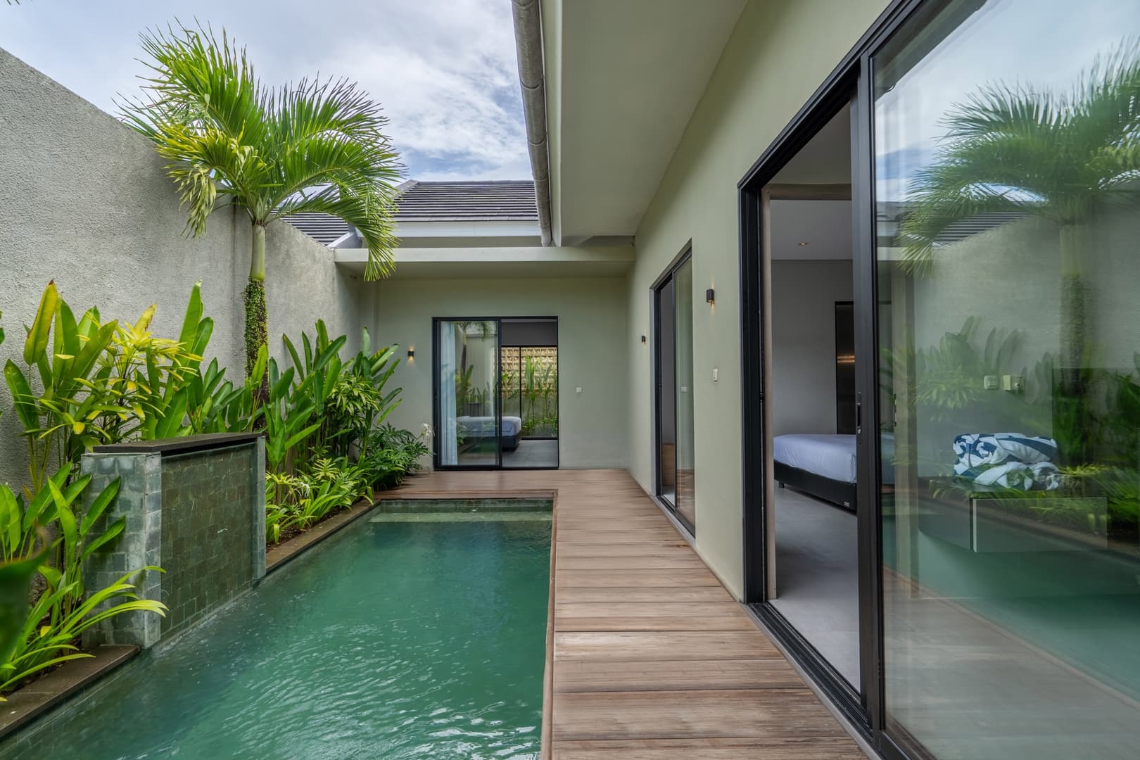 Modern 2BR Villa with Pool | 7 Mins to Beach