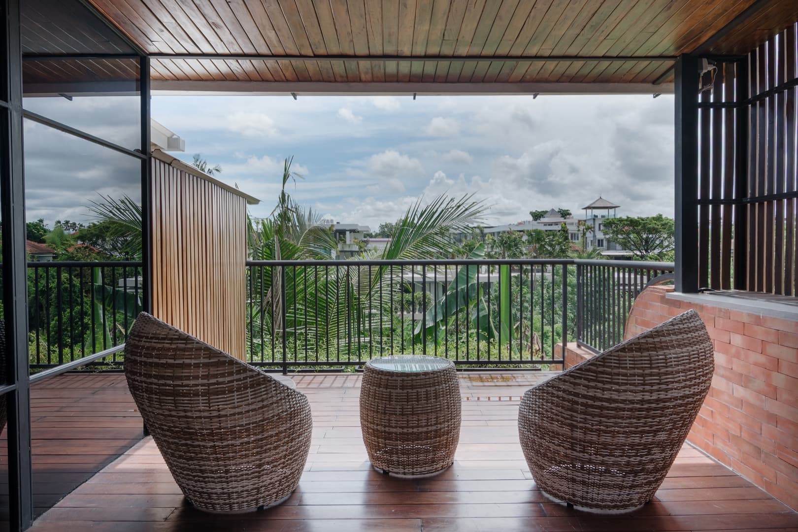 1BR Modern Canggu - Pool & Scenic Rooftop Views