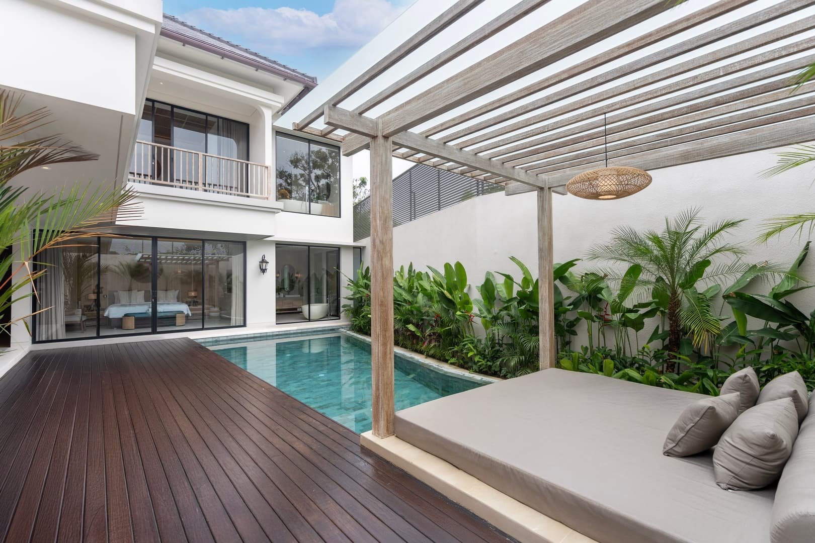 Designer 3BR Umalas | Pool & Bath, 700m to Cafés