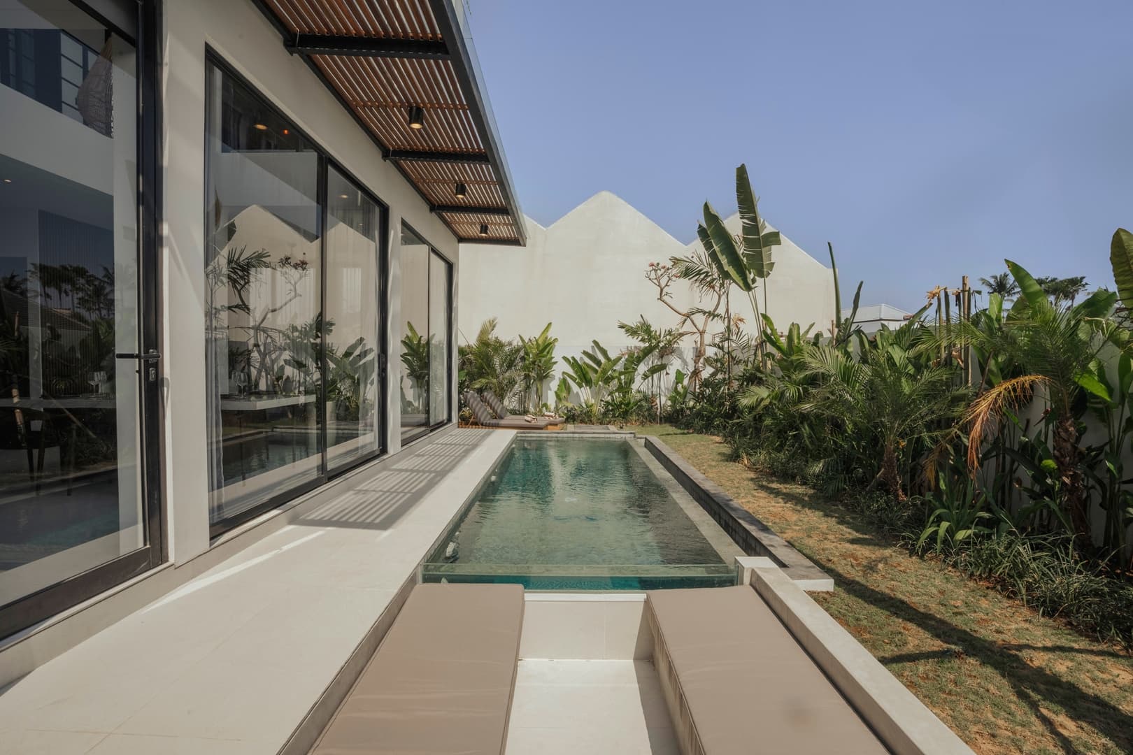 Luxurious 4BR Beachfront Canggu Villa w/ Pool