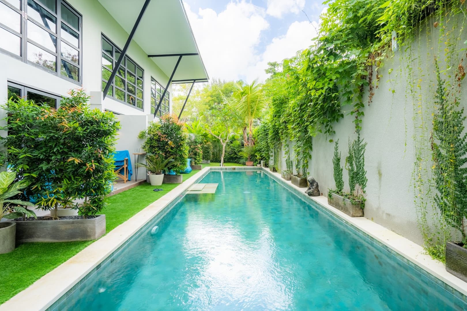 Canggu Near Berawa Beach 1BR Chic-Loft | Pool