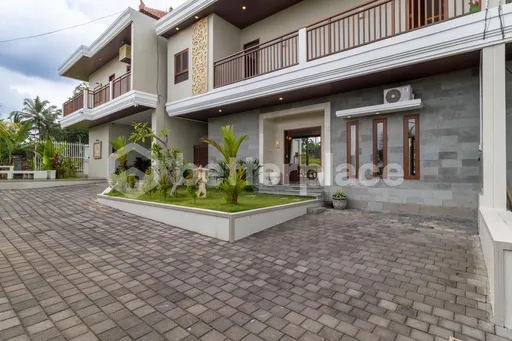 Freehold Villa with Serene Rice Field Views in Ubud, Tampak Siring
