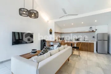 Modern and Newly Renovated 3 Bedroom Villa in Echo Beach Area, Airbnb Business Ready
