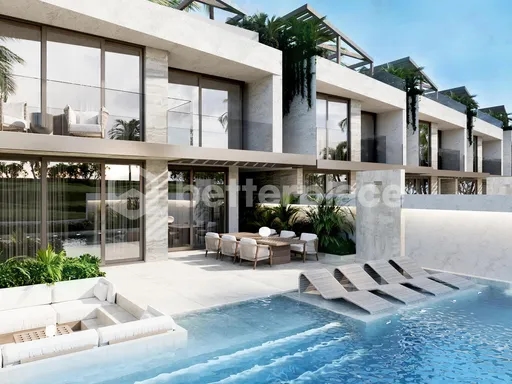 Mesmeric Rooftop Retreat: Resplendent Leasehold Residence in Canggu – Seseh