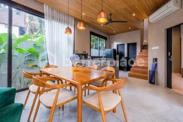 Stylish 3 Bedroom Villa with Private Pool in Batu Bolong, 9 Minutes to the Beach