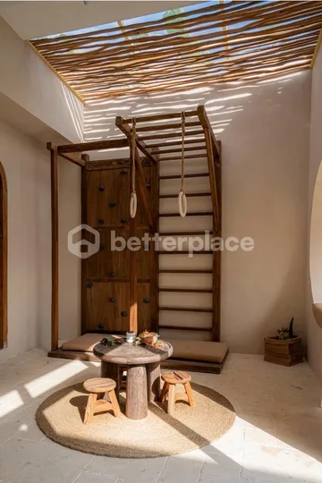 Exclusive Leasehold 3-Bed Villa Investment – Unique Dino-Themed Family Retreat with Private Pool and Garden in Trendy Canggu