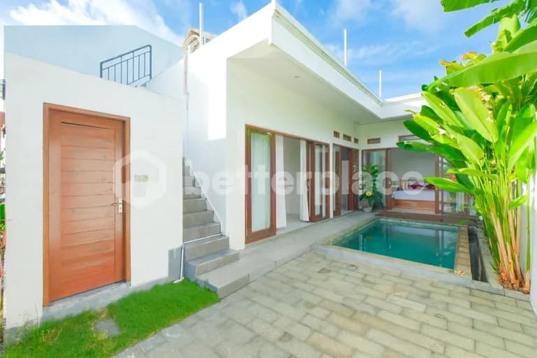Peaceful Bali Retreat: Stylish 2-Bedroom Freehold Villa with Enclosed Living and Scenic Green Views