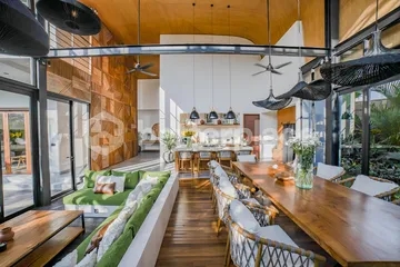 6 Bedroom Modern Villa in Cemagi, 2 Minutes from the Beach