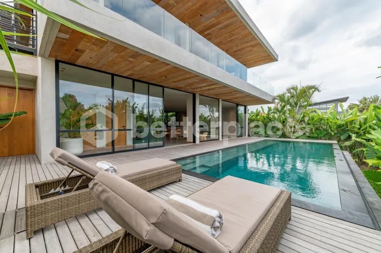 Your Luxury Escape Awaits: Beautifully Designed Leasehold 3-Bed Villa in Canggu – Tiying Tutul