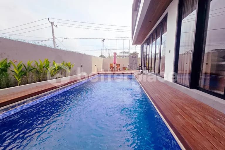 Exquisite Modern Leasehold 4-Bed Villa in Canggu – A Harmonious Blend of Luxury & Nature