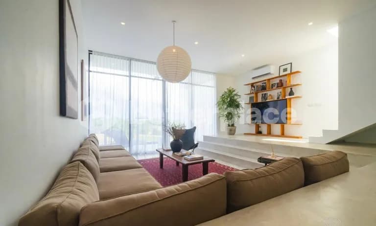 Modern 2 Bedroom Villa with Scenic Rice Field Views in Tumbak Bayuh