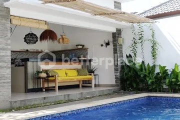 Berawa Beach Gateway: Chic Yearly Rental Villa with Investment Potential
