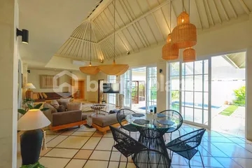 Bright And Spacious Villa for Sale Leasehold 2 Bedrooms in Central of Seminyak