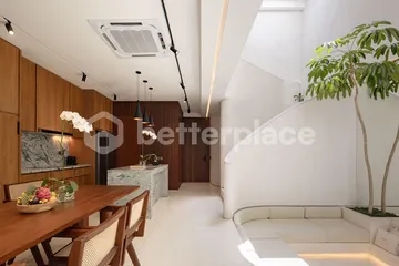 Luxurious and Modern 3 Bedroom Villa in The Heart of Berawa