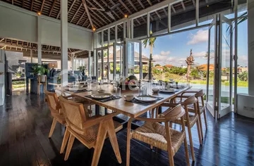 Own a Piece of Paradise: Luxury Leasehold 5-Bed Villa with Rice Field Views in Canggu – Berawa