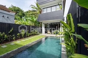Canggu Coastal Sanctuary – Yearly Rental 3 Bedroom Villa Close to Pererenan beach in Tumbak Bayuh