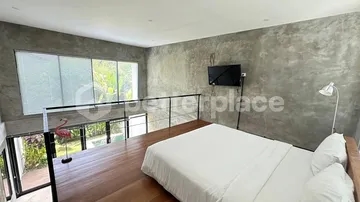 Tropical Modern 1-Bedroom Villa in Prime Canggu Area – Walk to Cafes, Close to the Beaches, and More!