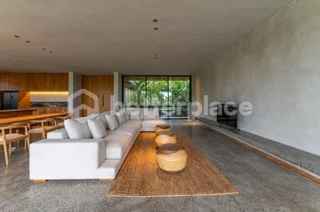 Your Luxury Escape Awaits: Beautifully Designed Leasehold 3-Bed Villa in Canggu – Tiying Tutul