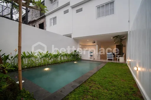 Spacious 2 Bedroom Three-Storey Villa with Private Pool for Yearly Rent in Pererenan