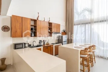 Discover this Stunning Fully Furnished Leasehold Villa with Pools & Sauna in Uluwatu