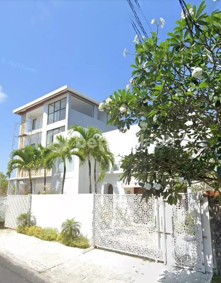 Bright and Breezy Villa for Rent Yearly in South Bali-Near Melasti and Pandawa Beach