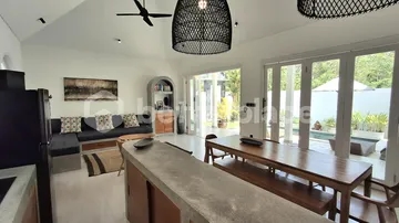 Elegant Modern Tropical Villa in Serene Bingin – 3 Bedrooms of Timeless Comfort