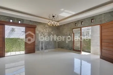 Modern Industrial Style 3 Bedroom Villa in Jimbaran