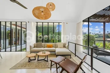 Chic 3 Bedroom Villa in Berawa’s Heart , Your Dream Investment Awaits