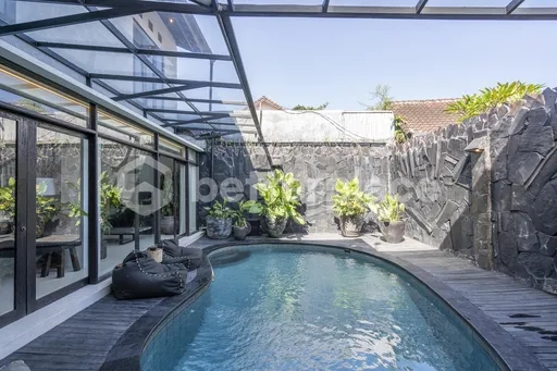 Enchanting Leasehold Villa Haven in Kerobokan