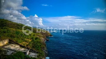 Prime Freehold Cliff Front Land with Ocean View in Nusa Penida