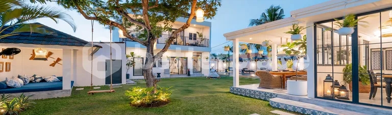 Modern and Luxury Design 5 Bedroom Villa in Seminyak