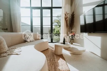 Brand New Rice Field View 1 Bedroom Villa in Berawa