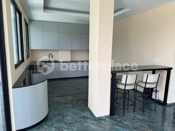 Modern and Spacious 3 Bedroom Villa with Rooftop in Jimbaran For Yearly Rental