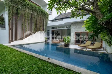Multi-Level Modern Tropical Luxury Freehold Villa in Balangan